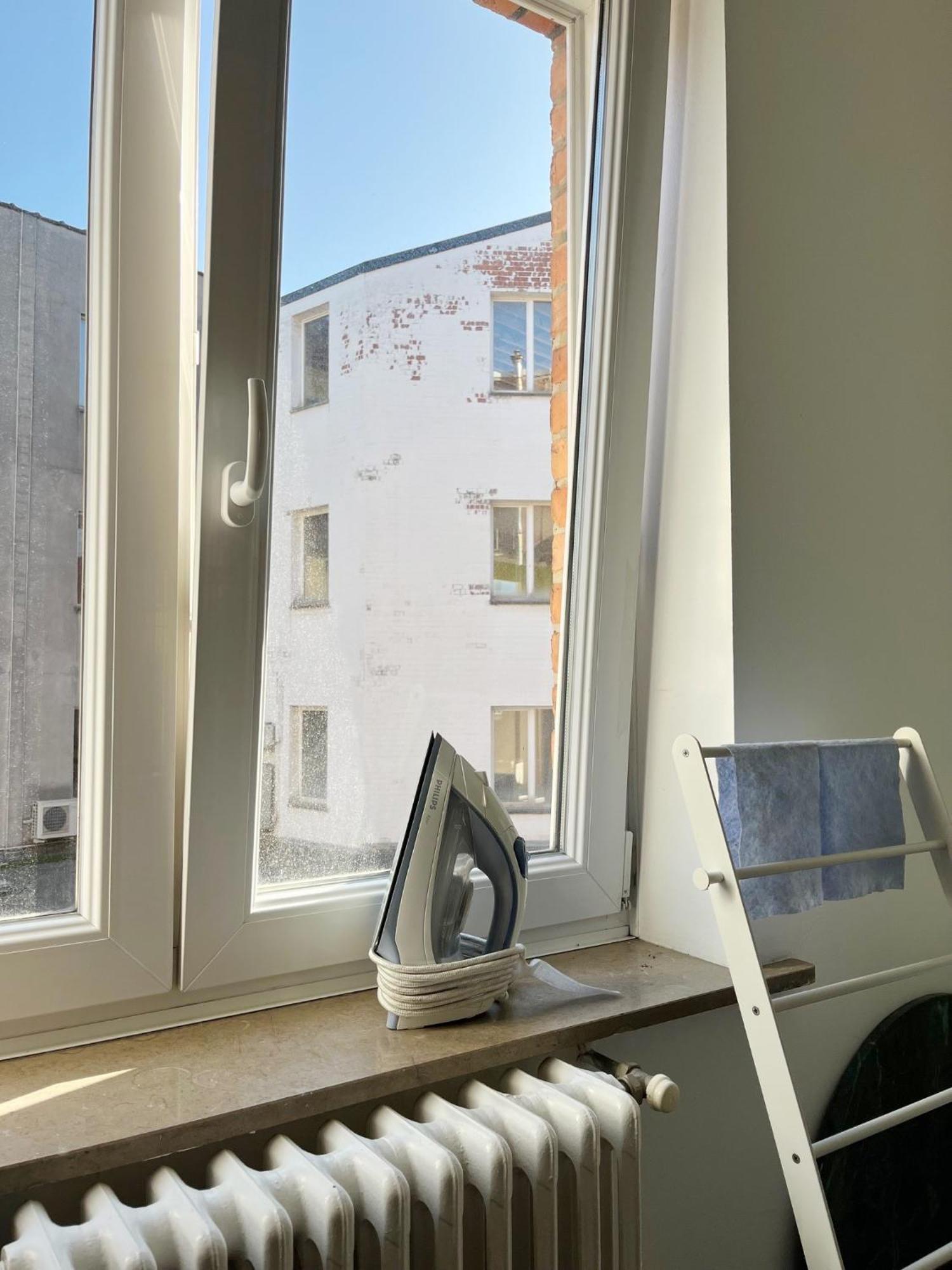 Trendy & Sunny Apartment In Гент Екстер'єр фото