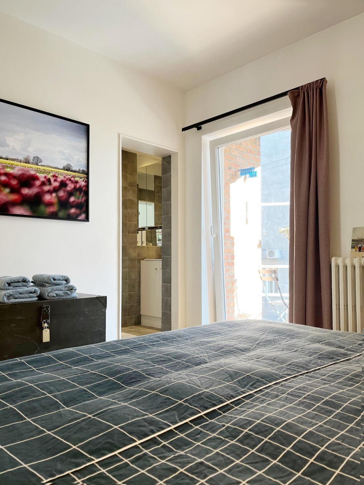 Trendy & Sunny Apartment In Гент Екстер'єр фото