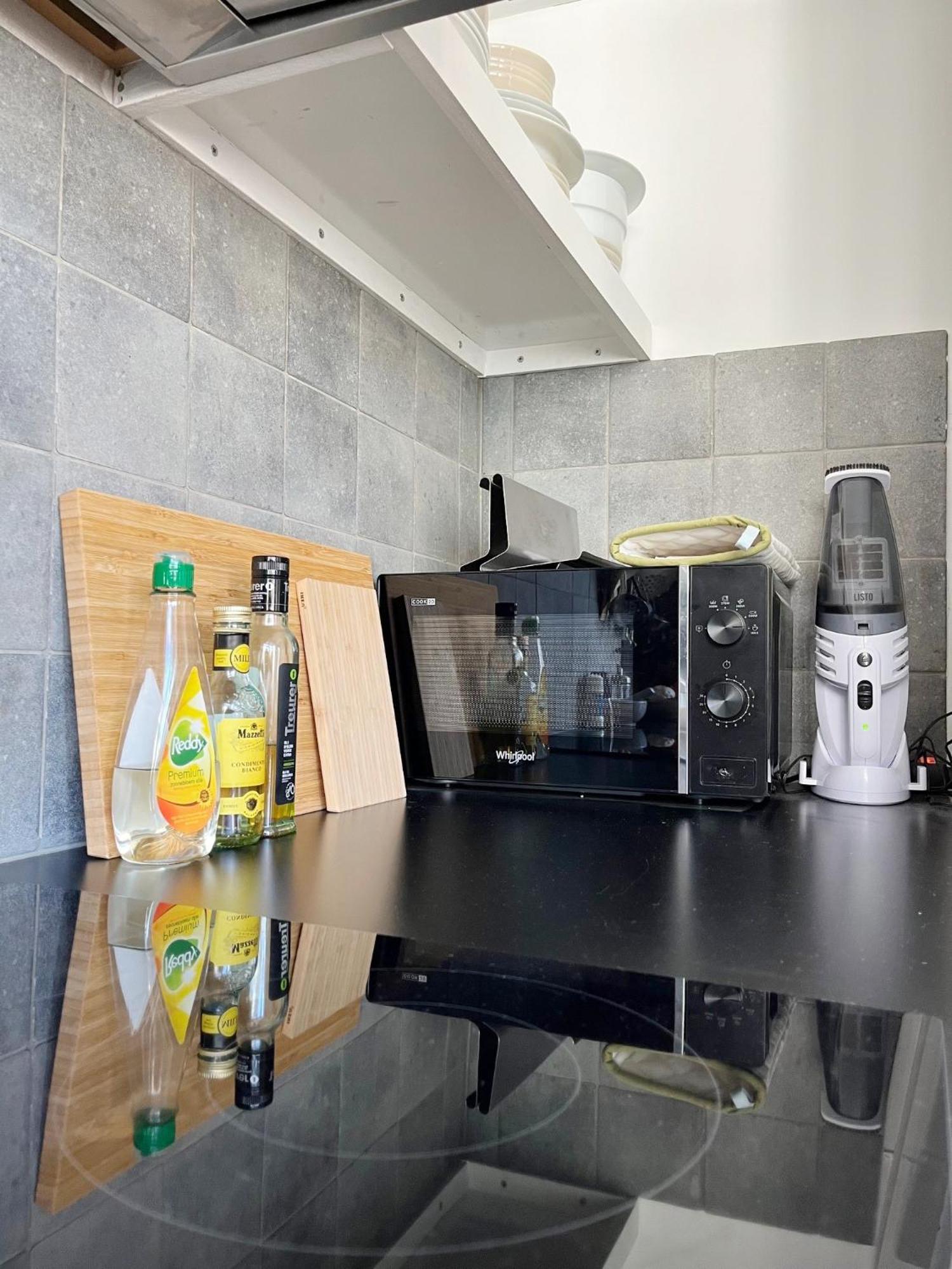 Trendy & Sunny Apartment In Гент Екстер'єр фото