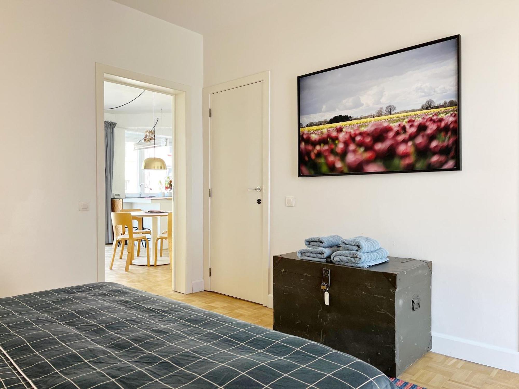 Trendy & Sunny Apartment In Гент Екстер'єр фото